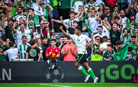 Jeremy Arévalo, el ecuatoriano que destaca en la Segunda División de España con Racing de Satander.