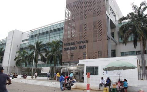 Funcionarios del hospital señalan que solo hay arreglos cosméticos en el hospital.