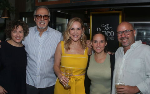 Pily Estrada, Eduardo Crespo, Irene González, Maru Navarrete y Julio Crespo.