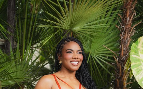 No se considera famosa.