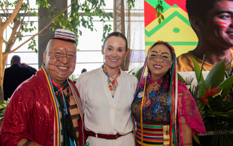 Abraham Calazacón, Cristina Moshenek y Vivian Calazacón.