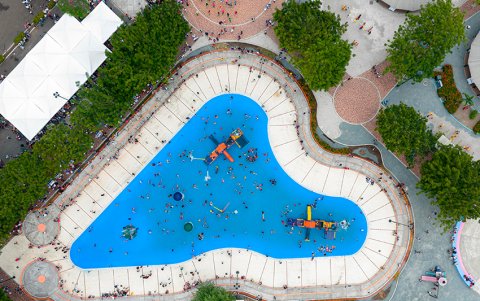 El Municipio de Guayaquil reabre el parque Viernes Santo como centro polifuncional.