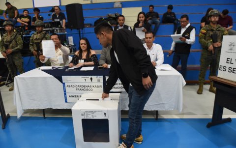 Este 9 de noviembre de 2025, el CNE realizó el simulacro nacional previo a la Consulta Popular 2025.