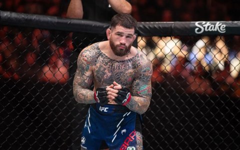 Sean Brady, estadounidense de 32 años, es actualmente el # 2 en UFC del peso welter. Su récord es de 18 victorias y 1 empate. Morales (26) registra 18-0.