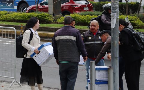 Magnicidio. El expediente fiscal del caso Villavicencio está compuesto por versiones, pericias, chats, etc.