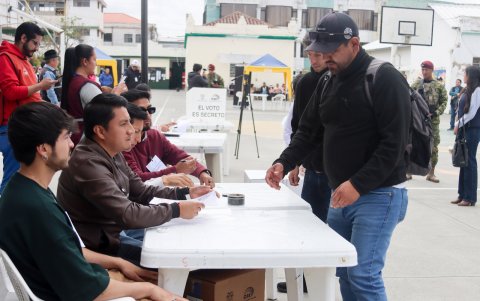 Una de las preguntas de la Consulta Popular del próximo 16 de noviembre tiene que ver con la convocatoria a una Asamblea Constituyente .