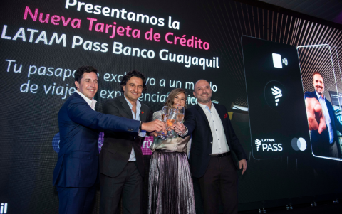 Guillermo Lasso Alcívar, Camilo Meier, Mónica Fistrovic y Cristian Ortiz.