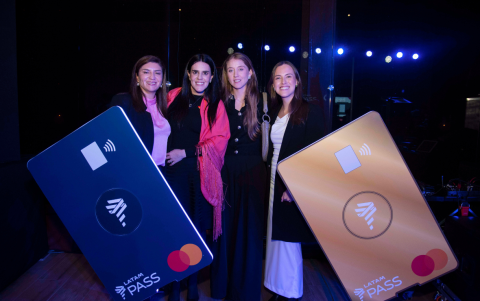 Daniela Donoso, Antonella Carrión, Viviana Quiñónez y María Emilia Moyano.