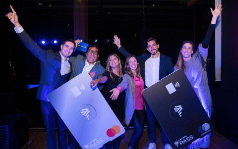 Nicolás  Correa, Javier Barrionuevo, Lizeth Soria, Daniela Méndez, Renato Silva y Marcela Mejía.