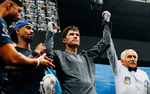 El ucraniano Taras Shelestyuk ganó la pelea estelar ante el venezolano Anthony Sáez.