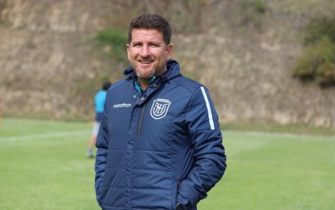 Antes de dirigir a Delfín SC, Patricio Urrutia estuvo a cargo de la Tri sub-17.