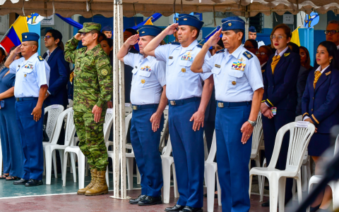Educación y Fuerzas Armadas se unen para celebar valores y vocación de servicio