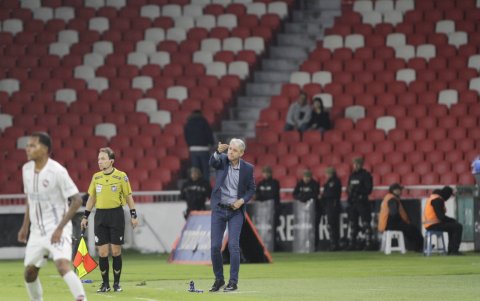 El técnico brasileño de Liga de Quito, Tiago Nunes, llegó a reemplazar en el cargo al argentino Pablo Vitamina Sánchez.