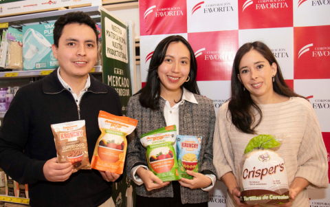 Julián Vargas, Estefanía Vargas y Carolina Ramos.