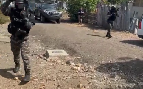 Operativo 'Embestida 51' se desarrolla en Manabí y Guayas para desarticular presunta organización criminal.