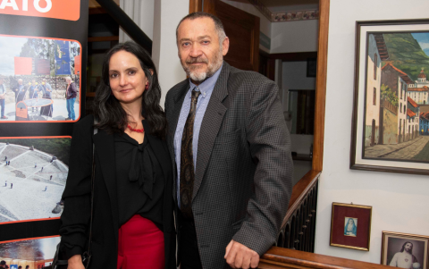 Gabriela Bonifaz y Cristóbal Cobo.