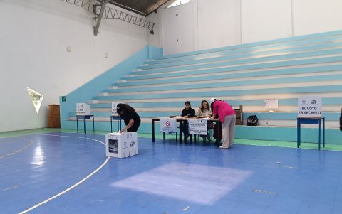 En Cuenca la victoria del no en la Consulta Popular y Referéndum es la tendencia a un día del reconocimiento de los resultados oficiales por parte del CNE.