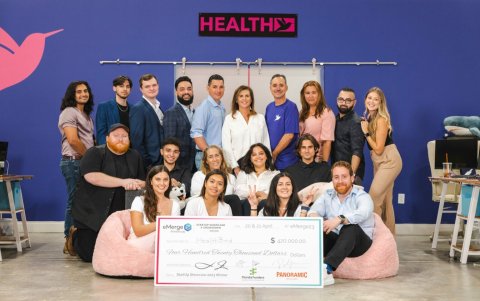 La empresa HealthBird es una startup que se fundó en 2021 y que ofrece una app para elegir seguros de salud privada.