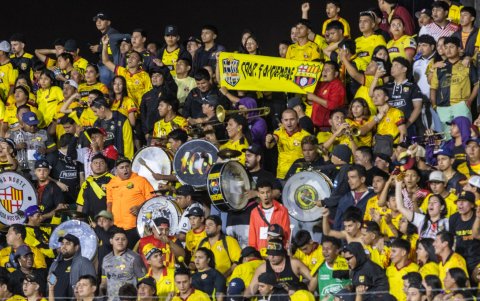Barcelona jugará de local ante Liga de Quito en el estadio Monumental.