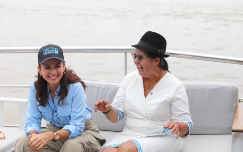 Aguiñaga y Tibán, el 20 de noviembre de 2025, sobre el río Guayas.