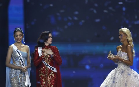Miss México al momento de ser coronada.