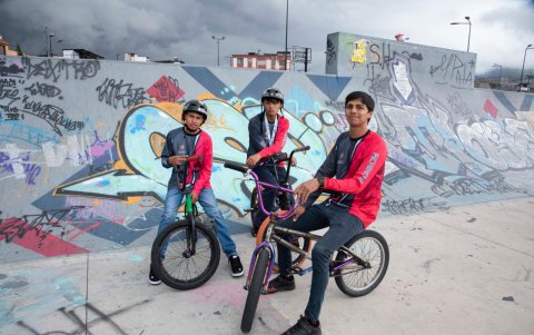 Marco Calderón ha sido clave para el crecimiento del BMX freestyle en el sur de Quito.