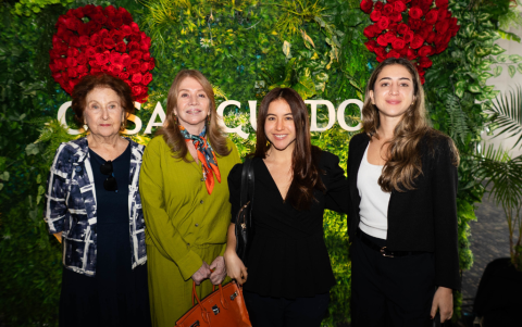 Melitta Schultz, Esther Macchiavelo, María Gabriel Aguirre e Iliana Aguirre.