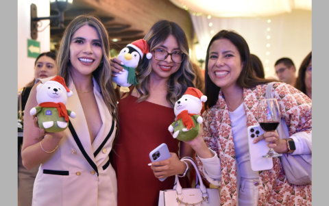 Ana Belén Salazar, Nadia Pachacama y Camila Moroso.