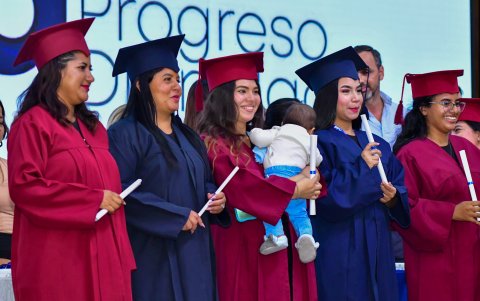 La organización liderada por Pedro Pablo Duart celebró una ceremonia marcada por historias de superación y fuerte demanda educativa.