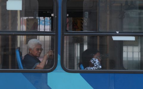 El transporte público es una experiencia peligrosa para las mujeres.