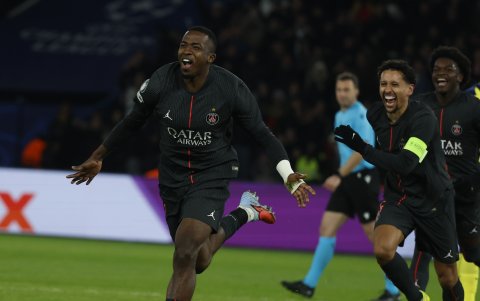 Willian Pacho, defensa ecuatoriano del PSG.