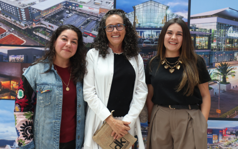 Verónica Mosquera, María Riofrío y Jessica Salinas.