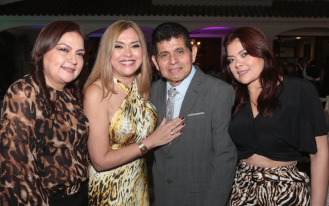 Jazmín Polo de Acosta, Doris Polo de Cabrera, Manuel Polo Brown y Mishel Polo de Dávila.