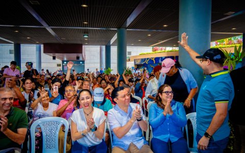 Dirigentes de RC mantuvieron un rol discreto durante la campaña del No.