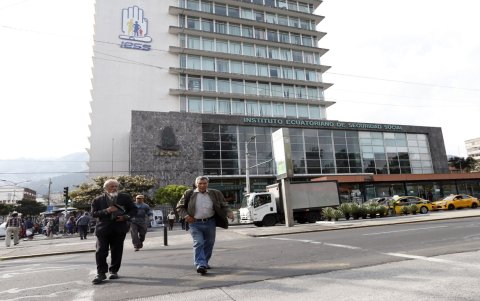 El IESS suele acreditar este valor junto con el pago mensual habitual de la pensión.