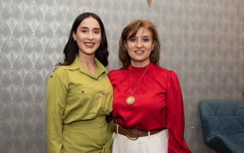 Martha Álvarez y Doris Ortiz.