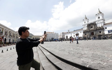Héctor López, investigador histórico que divulga contenido en redes sociales.