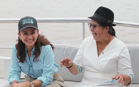 Marcela Aguiñaga y Lourdes Tibán, en en un encuentro que desató una crisis en la Revolución Ciudadana