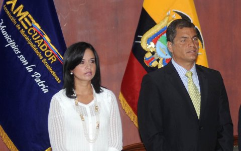 La Revolución Ciudadana sostiene que “nadie es imprescindible” y llama a quien no coincida a salir.