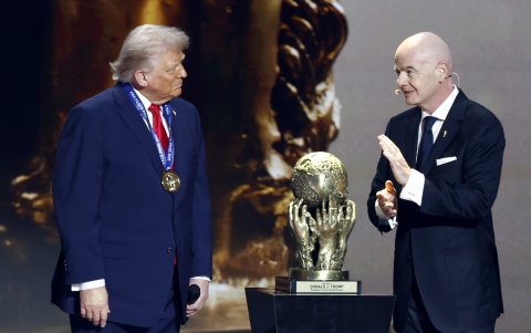 Donald Trump, presidente de EE. UU., y Gianni Infantino, mandamás de la FIFA.