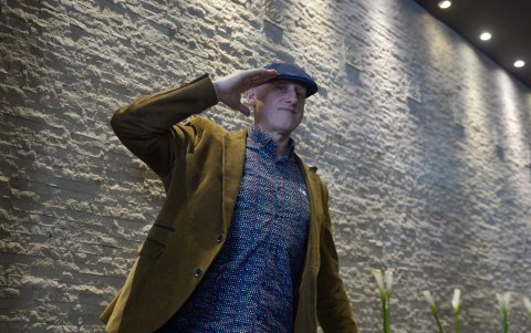 En los documentales 'Mi vida entre las hormigas' e 'Ilegales 82' está narrada la trayectoria musical del creador de Ilegales.