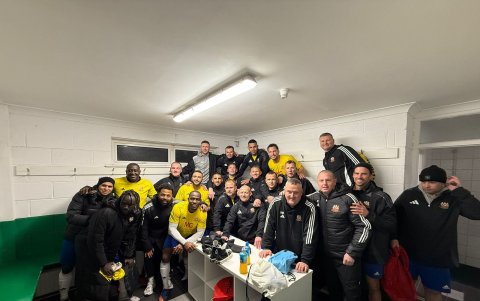 Jefferson Montero y varios exjugadores de la Premier League.