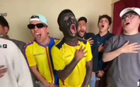 El caso de Ismael Sánchez también generó polémica: su transmisión fue señalada como “blackface”.