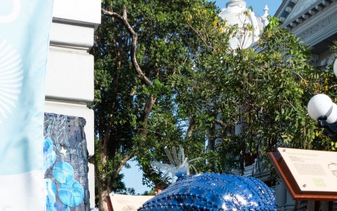 Piezas de veintidós artistas se podrán ver en el Bulevar de las Naciones Unidas, en Quito.