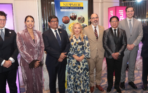 Juan Sebastián Aguirre, María José Jaramillo, Luis Alberto Jaramillo, Nery Merejildo, Erik Martini, Alan Guerrero, Nicolás Lebed y Morice Dassum.