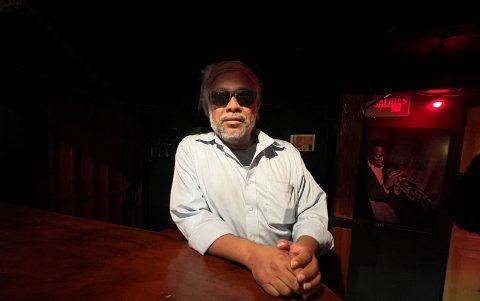 Entre sus obras de no ficción, el autor ha publicado Ecuador escondido Crónicas, Ecuador escondido Retratos y la crónica del libro: Nacido y criado Tentativas para entrar al Barrio Cuba.