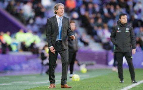 Guillermo Almada dirigió apenas cinco meses al Pucela.