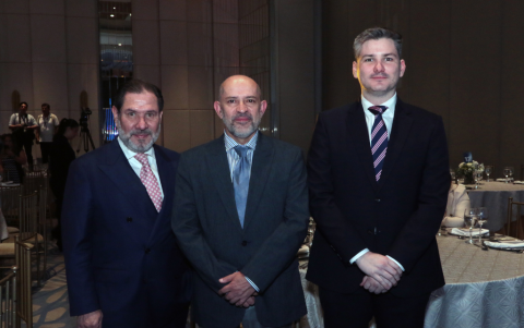 Eduardo Carmigniani, Roberto Aguilar y Carlos Alfonso Martínez.