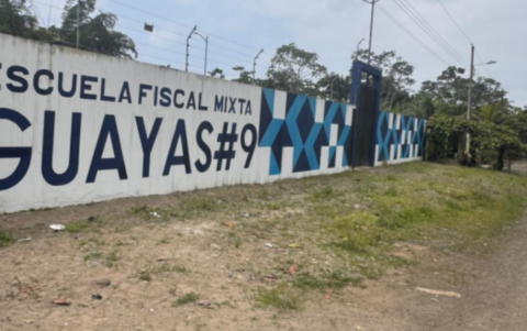 Escuela del recinto Israel, en Tenguel, albergó entrega de sorpresas por Navidad 2025.