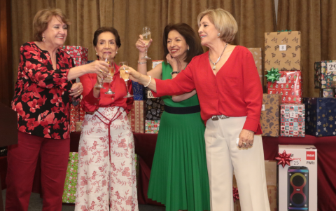 María Isabel de Rumbea, Martha de Velásquez, Olga de Doumet y Esmeralda de Parodi.